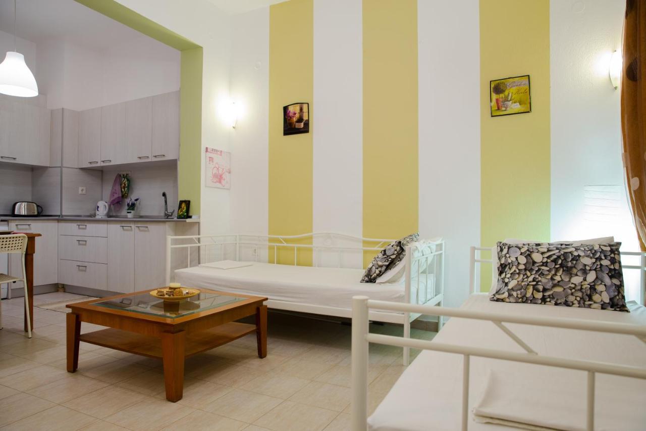 St Peter & Paul At Appartement Charaki