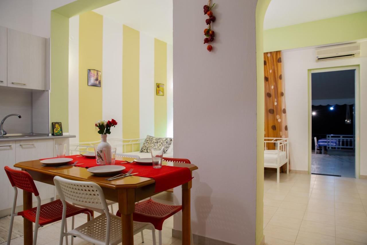 St Peter & Paul At Appartement Charaki